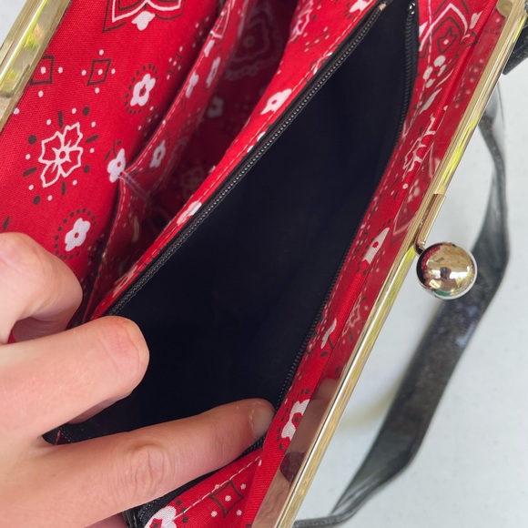 Rare Hold Fast Bat Shoulder Bag Purse Kiss Lock Paisley Halloween - Picture 9 of 15